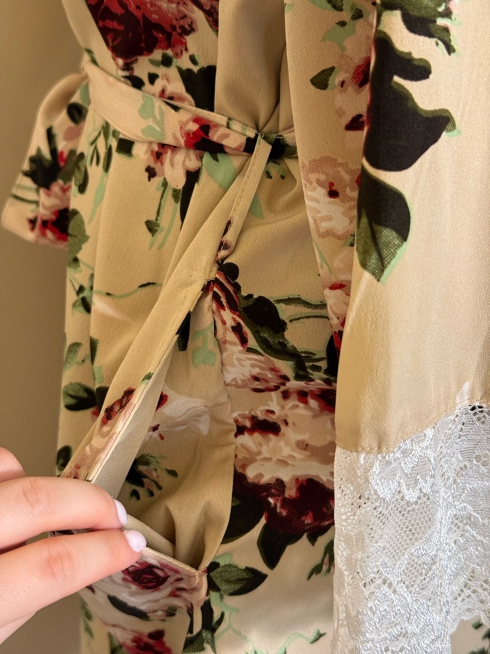 Floral Lace Robe Bridesmaid Getting Ready Boho Kimono Wrap Beige Roses POCKET - Picture 9 of 14